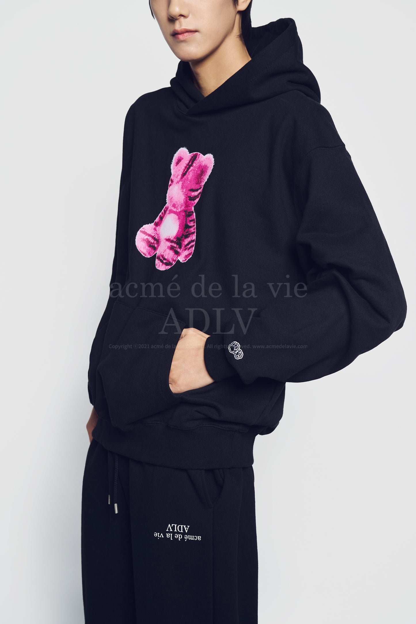 HOSHI X ADLV Tiger Figure Hoodie Black