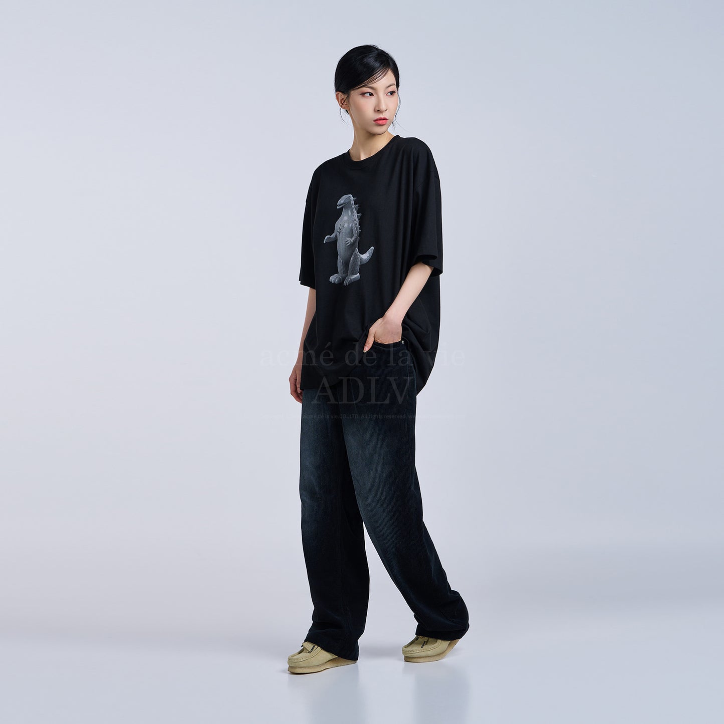 [acmé de la vie] DIN2LS Creature Short Sleeve T-Shirt Black